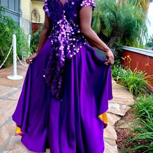 “LAKER”. Lavender Satin/Gold two piece gown.💃🏾